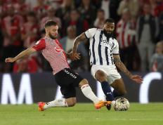 PG Soft Gaming-南安普顿客场逆袭哈德斯菲尔德，继续保持联赛势头