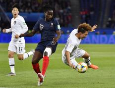 PG电子官方-法国羽毛球队碾压韩国羽毛球队，戴资颖三分雨点燃全场