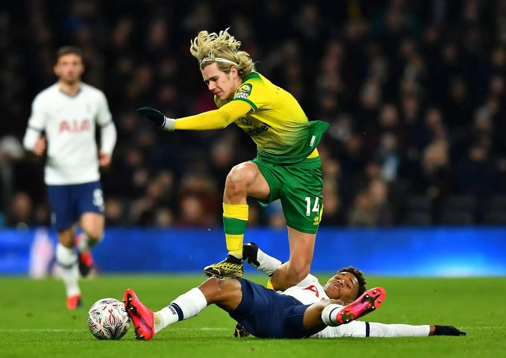 PG电子官网-利兹联主场艰难取胜，保住主场气势