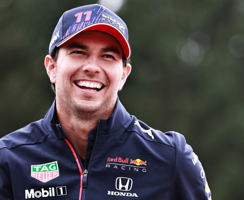 PG电子试玩-梅赛德斯横扫雷诺车队，佩雷兹刷新纪录的简单介绍